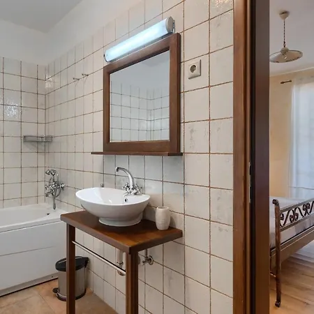 Paulina -an Authentic Sense Of Istrian Life Villa *
