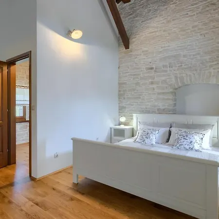 Paulina -an Authentic Sense Of Istrian Life Gajana