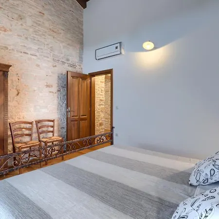 Paulina -an Authentic Sense Of Istrian Life Villa