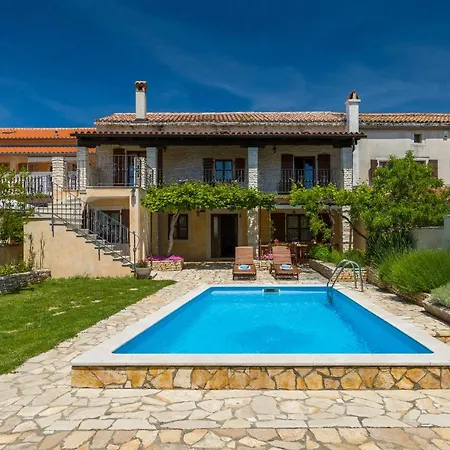 Paulina -an Authentic Sense Of Istrian Life Villa