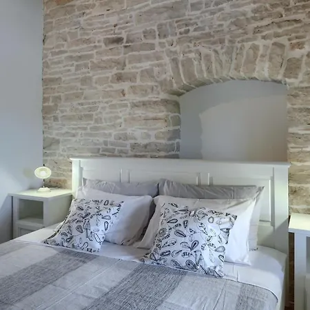 Paulina -an Authentic Sense Of Istrian Life Villa Gajana