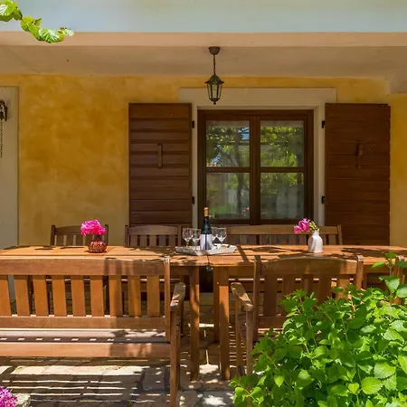 Paulina -an Authentic Sense Of Istrian Life *