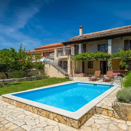 Paulina -an Authentic Sense Of Istrian Life Gajana